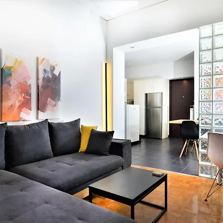 Cozy Apt In Ilisia With Urban Forest View Athens Exterior photo