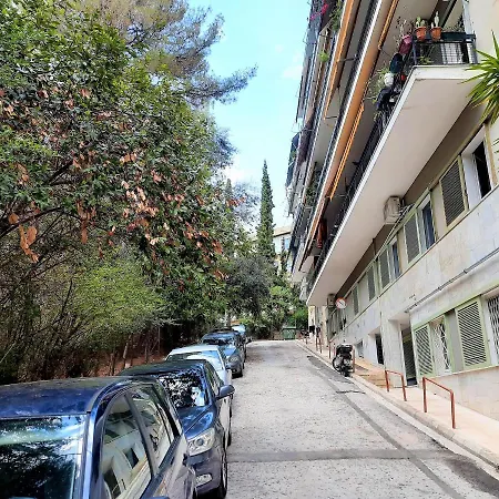 Cozy Apt In Ilisia With Urban Forest View Athens Exterior photo