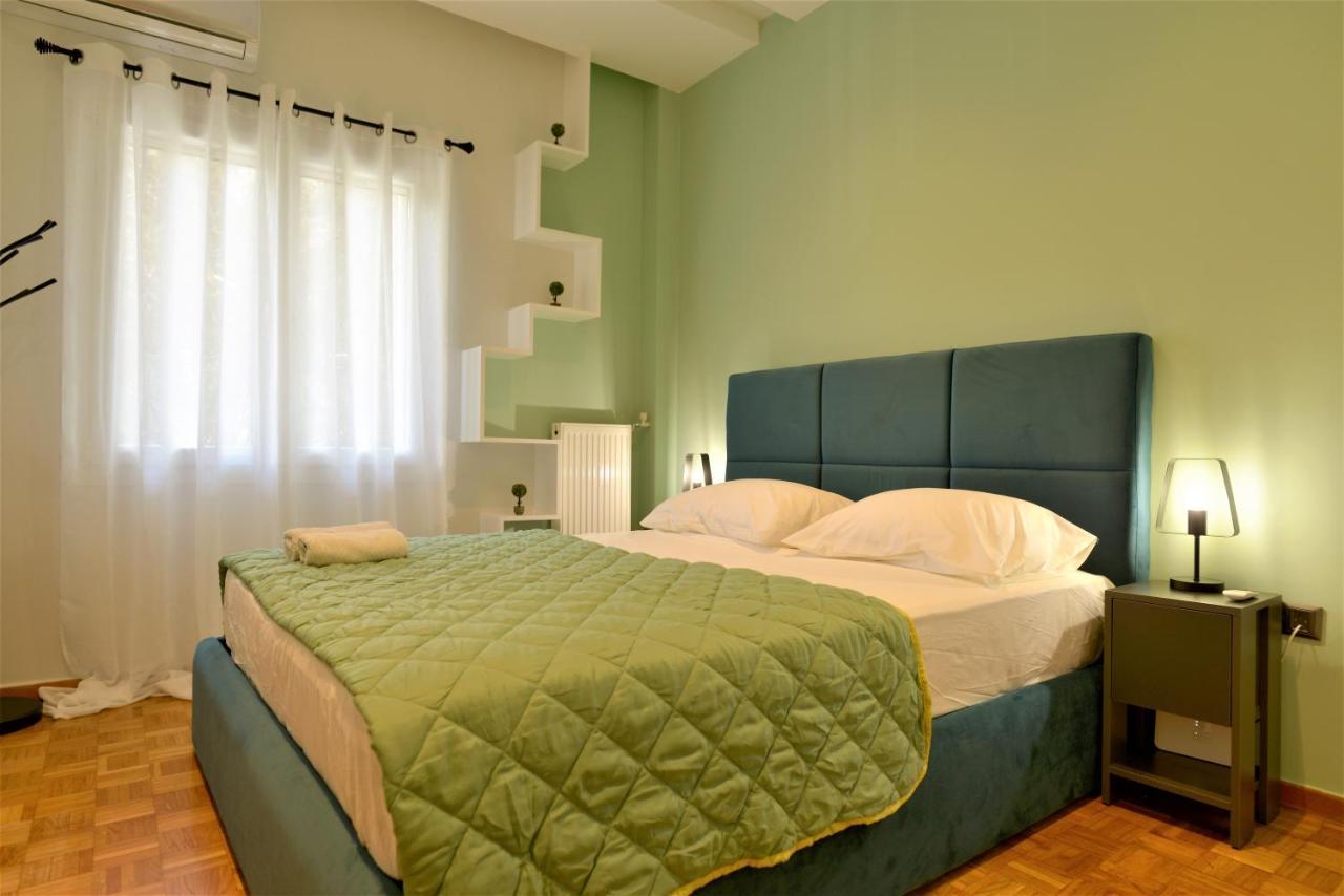 Cozy In Ilisia With Urban Forest View Apartment